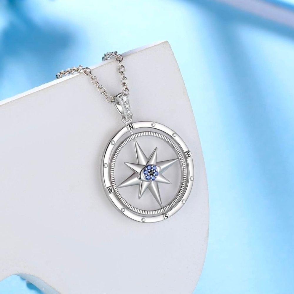 ☔️🔸️NIB Opal Compass Pendant Sterling Silver Necklace